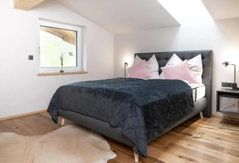 3 Bedroom Apartment, Going Living