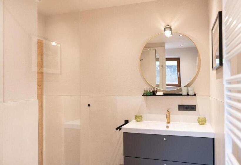 Апартаменты 1 Спальня с Видом, Going Living