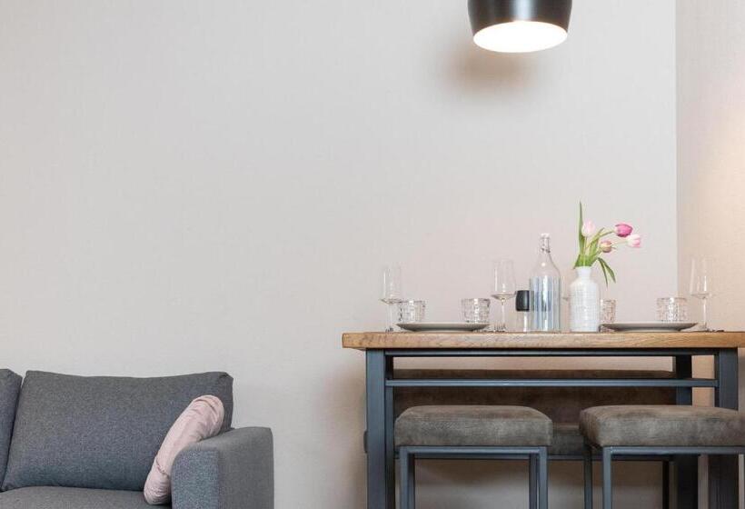 Апартаменты 1 Спальня с Видом, Going Living