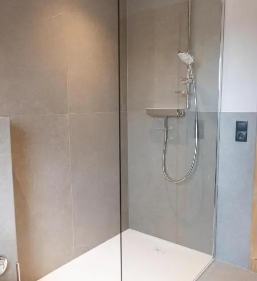 1 Bedroom Apartment, Going Living