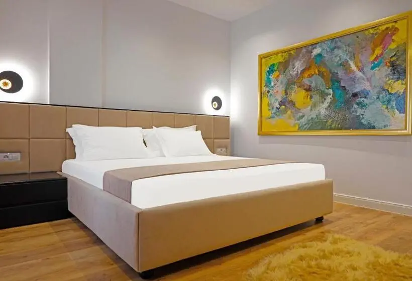 キングサイズベッドのデラックスルーム, Mark Hotel Tirana