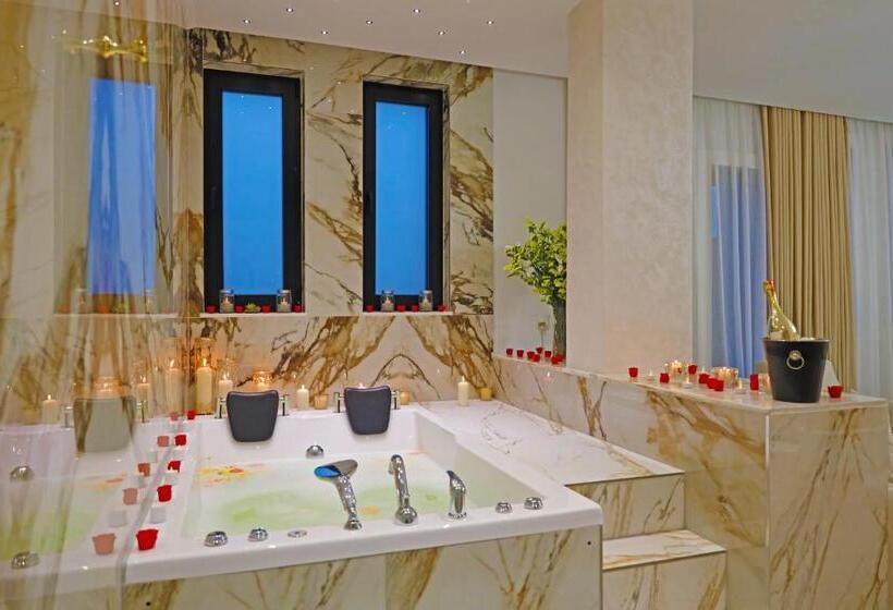 带大床的复式套间, Mark Hotel Tirana