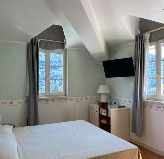 キングサイズベッドのスーペリアルーム, Caroline