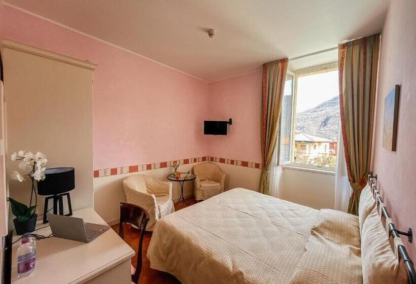 キングサイズベッドのスーペリアルーム, Caroline