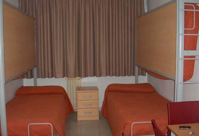스탠다드 트리플 룸, Albergue Inturjoven Víznar   Hostel