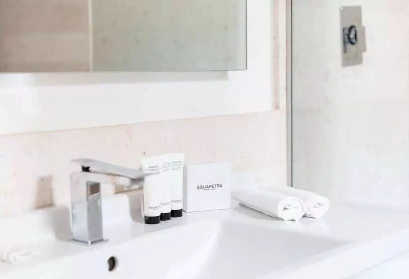 デラックスルーム, Aquapetra Resort & Spa