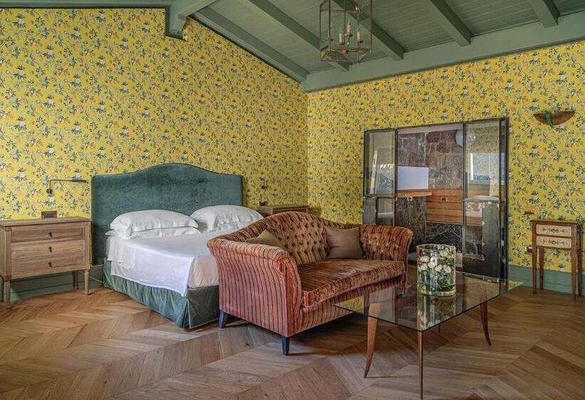 带按摩浴盆的套房, Aquapetra Resort & Spa