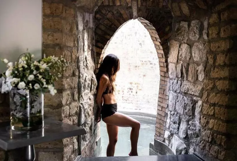 Suite with Pool, Aquapetra Resort & Spa
