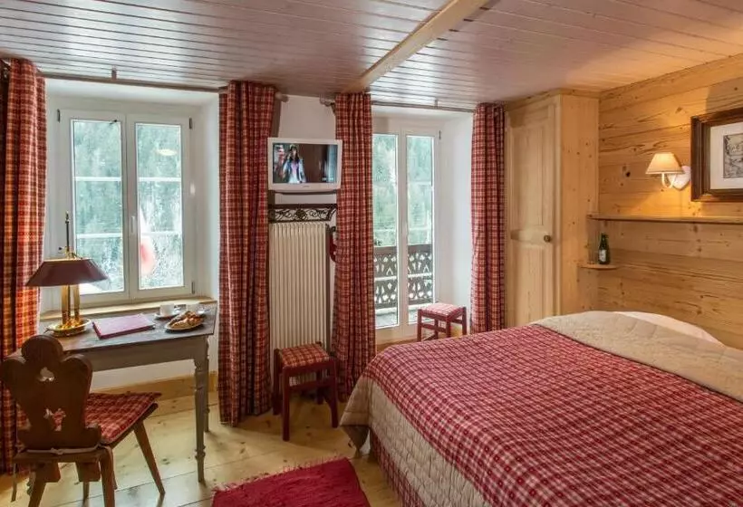 バルコニー付きスーペリアルーム, Historic Hotel Du Pillon
