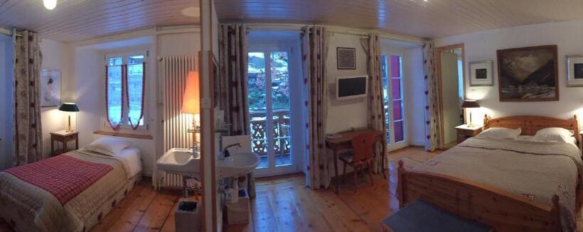 スーペリアの４人部屋, Historic Hotel Du Pillon