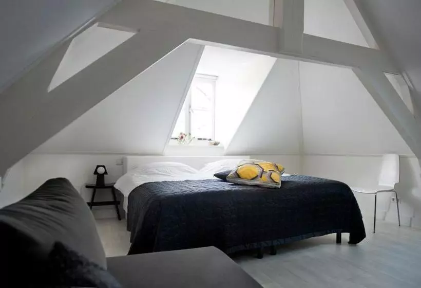 プレミアムルーム, Bed En Brood   Veere