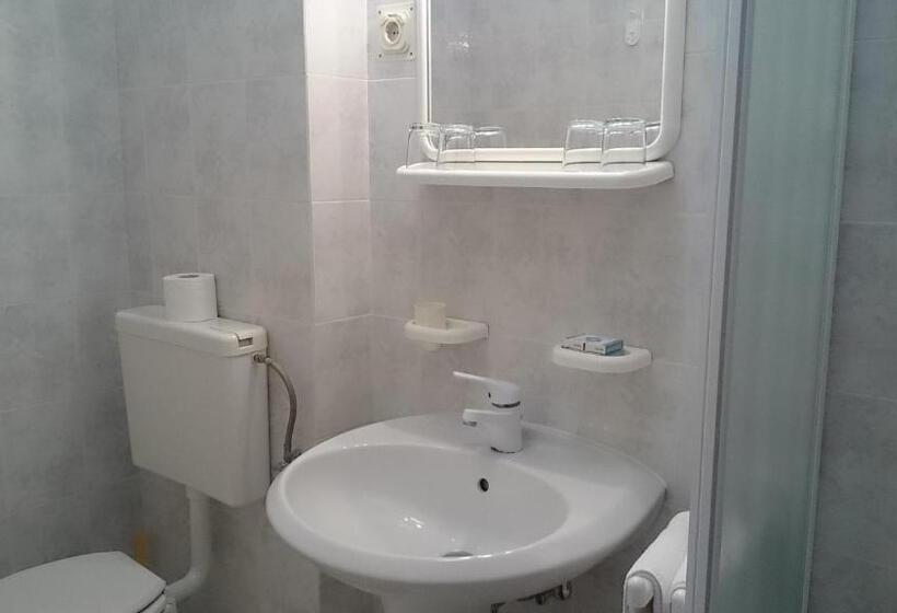 Номер Стандарт с Балконом, Carmen