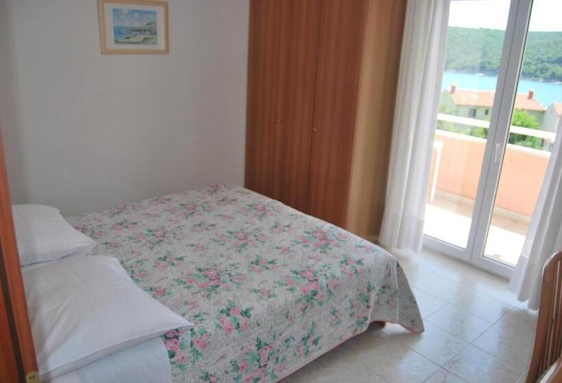 Семейный Номер, Carmen