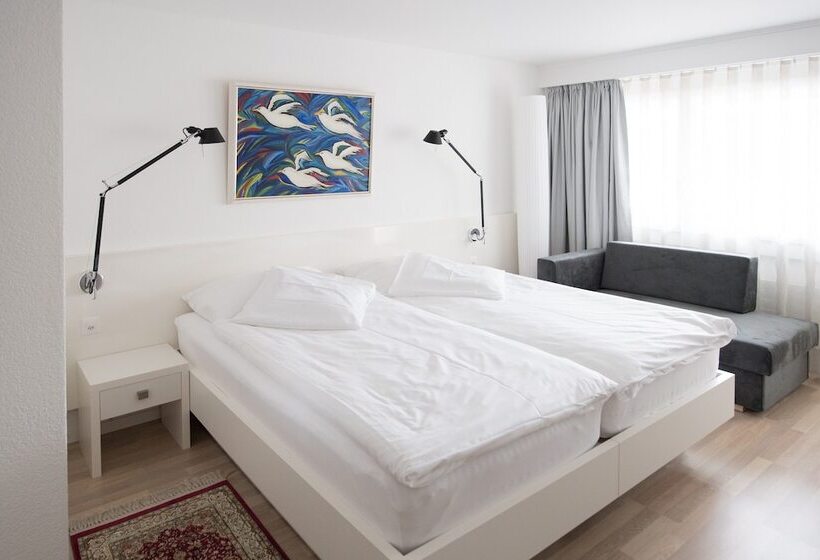 Comfort Triple Room, Hohberg  Next To Bbc Arena