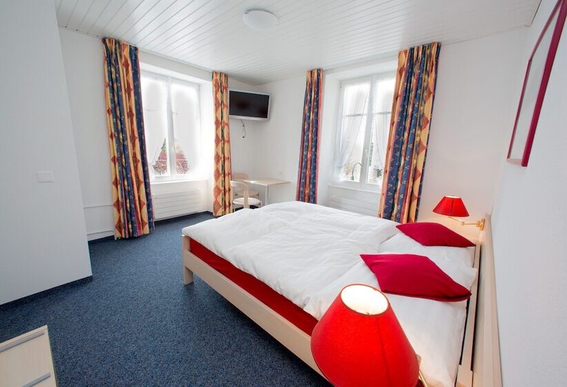 Четырехместный Номер Стандарт, Hôtel Du Port   Free Parking   Breakfast Included