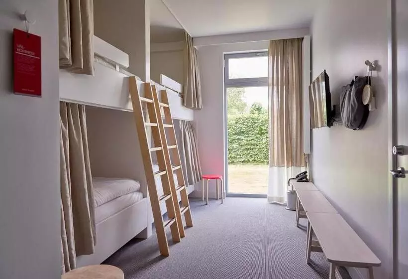 Perhehuone, Ikea Hotell