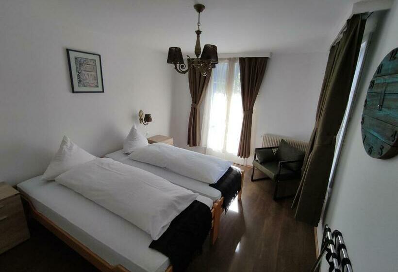 带1个卧室的带阳台的公寓, Restaurant Jungfrau