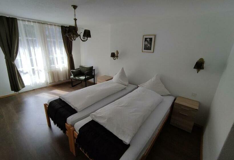 带1个卧室的带阳台的公寓, Restaurant Jungfrau