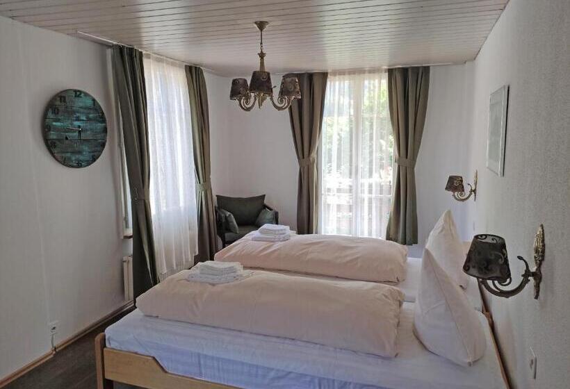 豪华家庭房间, Restaurant Jungfrau