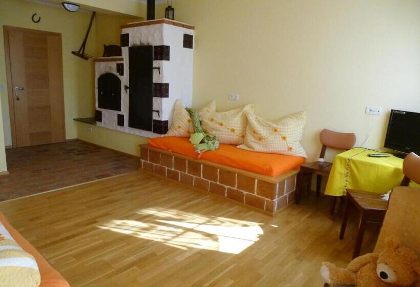 غرفة قياسية مزوَّدة بشُرفة, Kerndlerhof