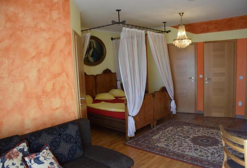 Семейный Номер, Kerndlerhof