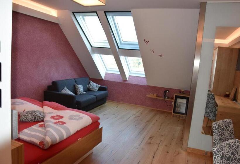 غرفة قياسية, Kerndlerhof