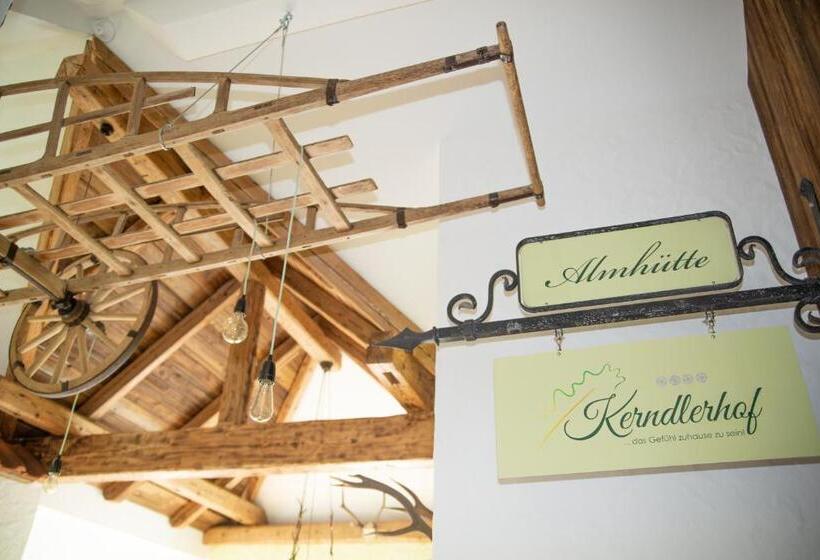 شقة غرفتين, Kerndlerhof