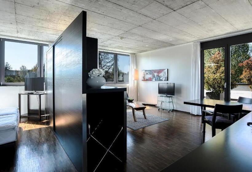 جناح, Kreuzlingen Am Hafen