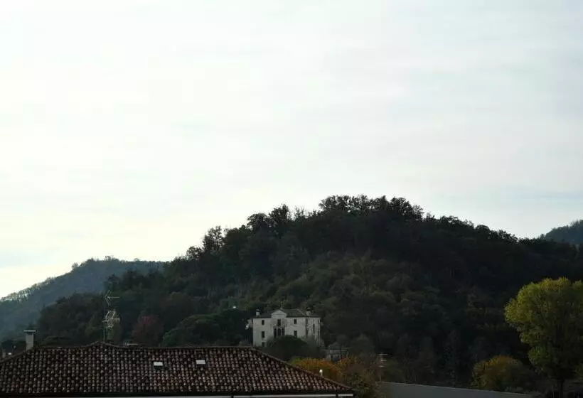 スイート, La Torre