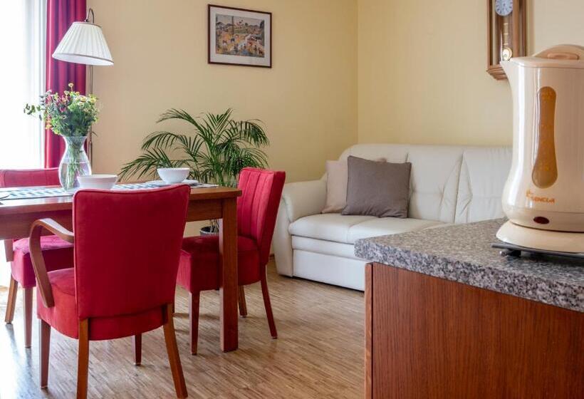 １ベッドルームアパートメント, Pavilon