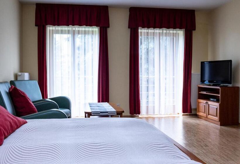 １ベッドルームアパートメント, Pavilon