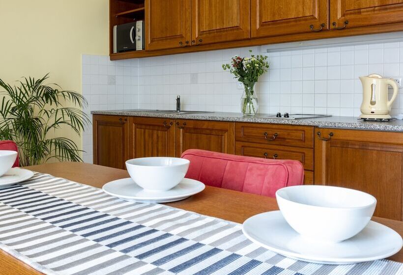 １ベッドルームアパートメント, Pavilon