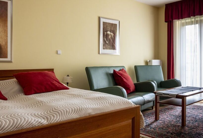 １ベッドルームアパートメント, Pavilon