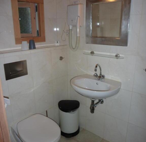 בקתת חדר, Pension Zoom Oord