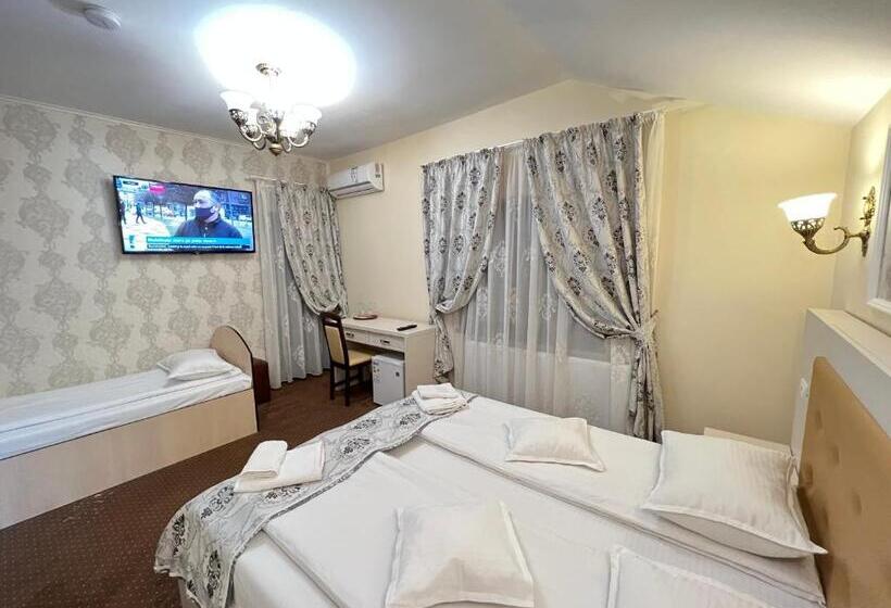 スタンダードトリプルルーム, Pensiunea Ianis Piatra Neamt