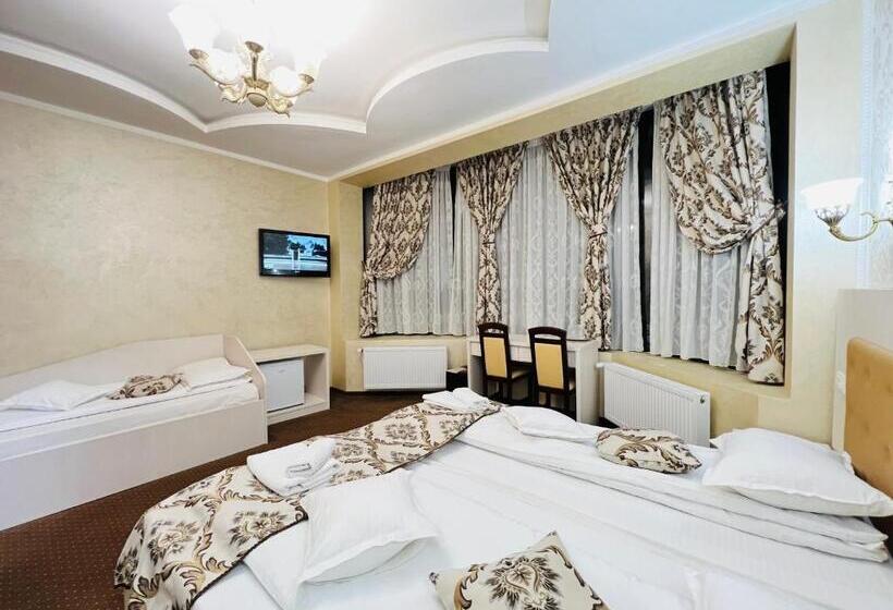 スタンダードトリプルルーム, Pensiunea Ianis Piatra Neamt