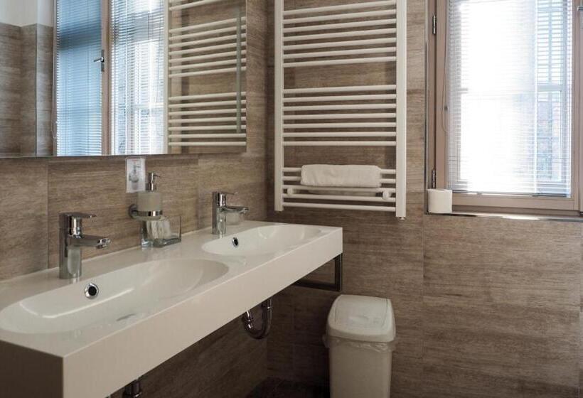 スイート, Vacek Pod Věží