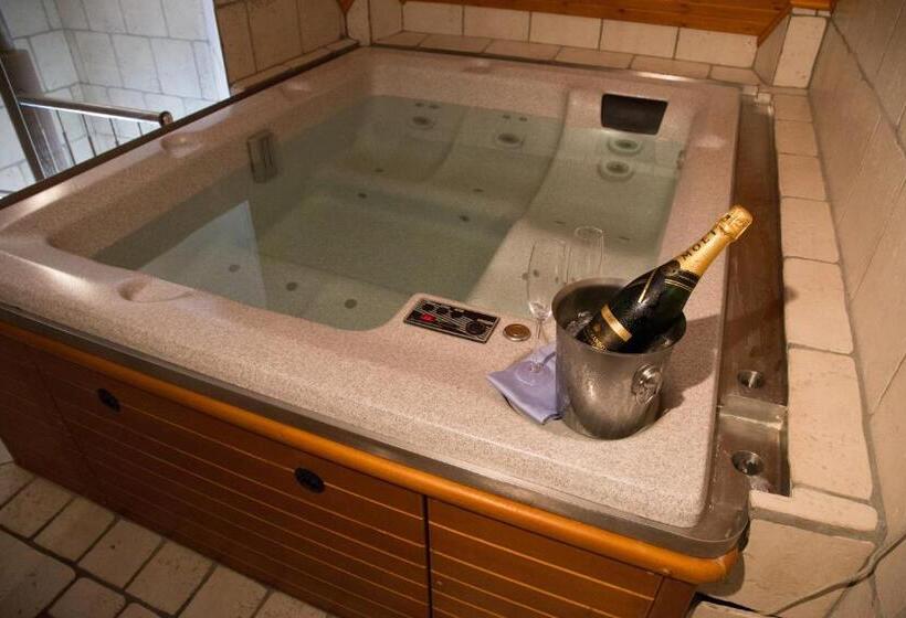 スタンダードルーム, Vacek Pod Věží