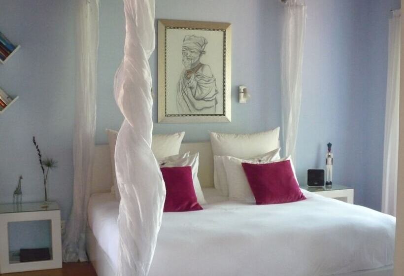 חדר דלוקס, Rothman Manor