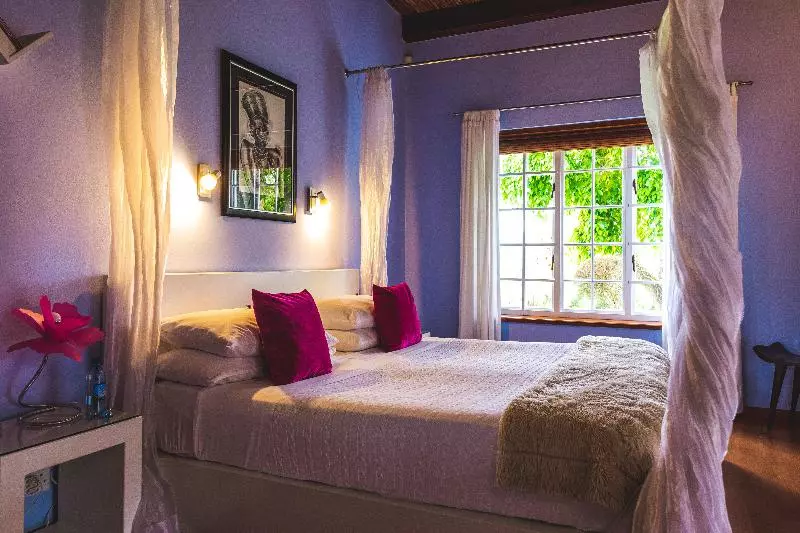 デラックスルーム, Rothman Manor