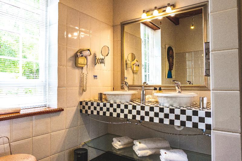 חדר דלוקס, Rothman Manor