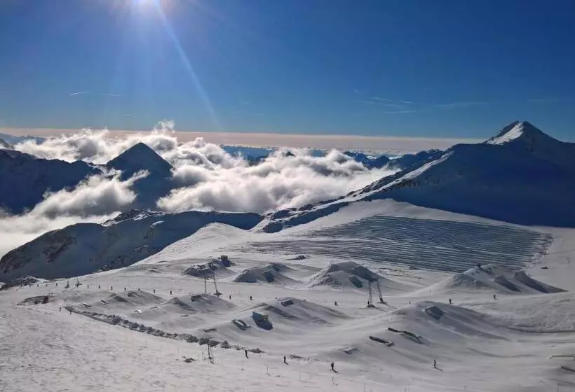 スタンダードトリプルルーム, Stubai