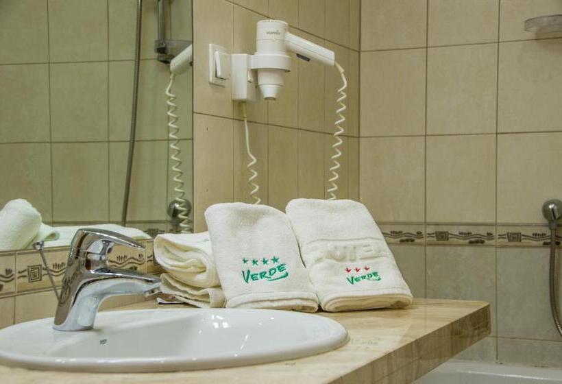 חדר משפתחתי סופריור, Verde