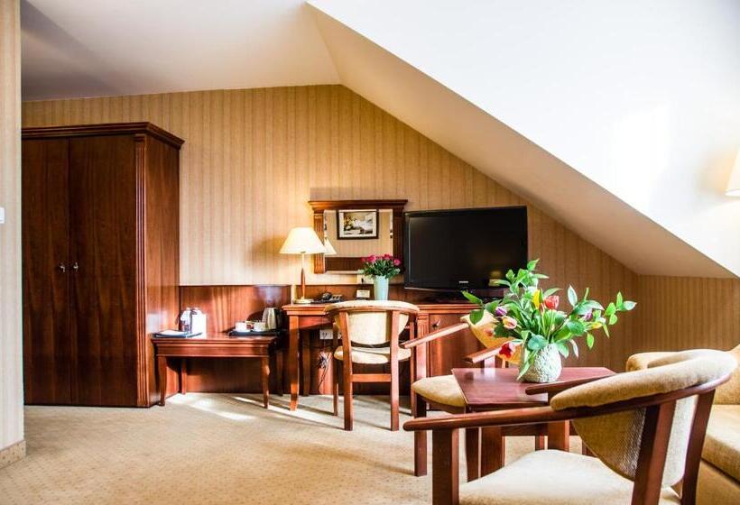 חדר משפתחתי סופריור, Verde