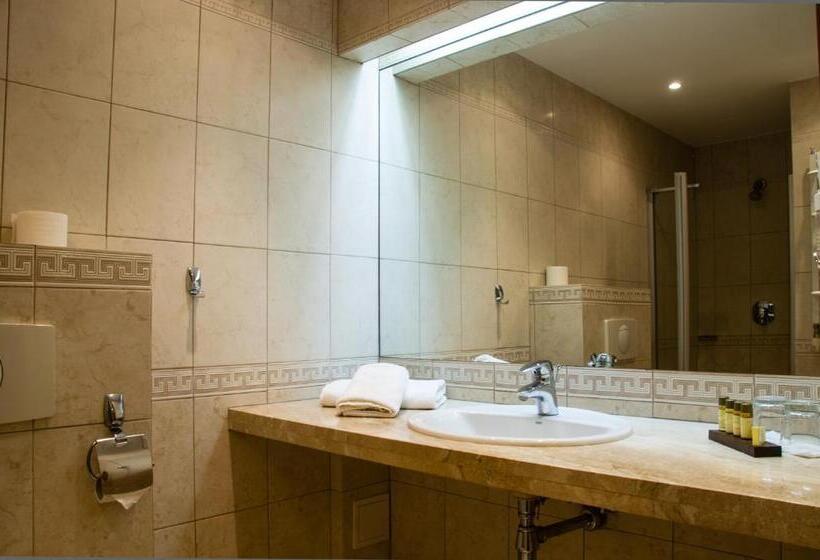 חדר אקונומי, Verde