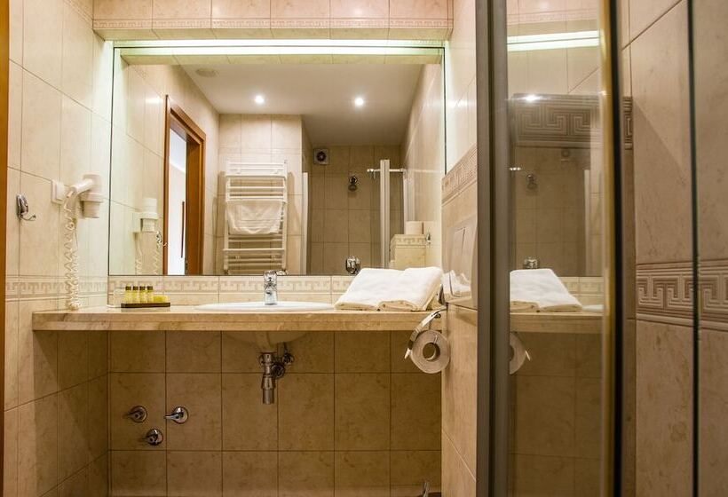 חדר אקונומי, Verde