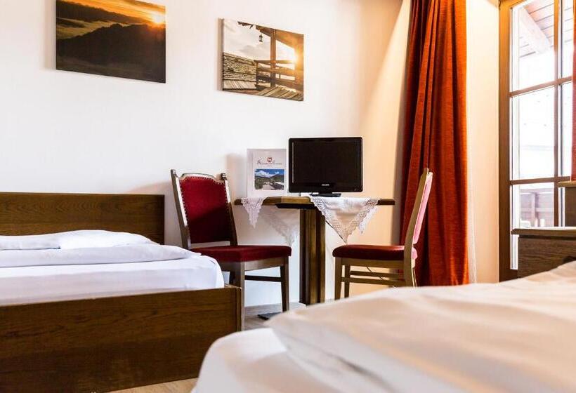 Номер Стандарт, Weisses Lamm