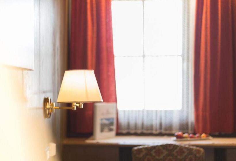 Номер Стандарт Индивидуальный, Weisses Lamm