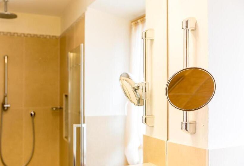 Люкс, Weisses Lamm