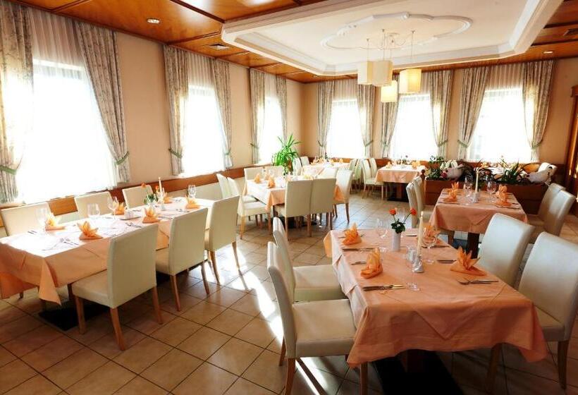 جناح, Weststeirischer Hof